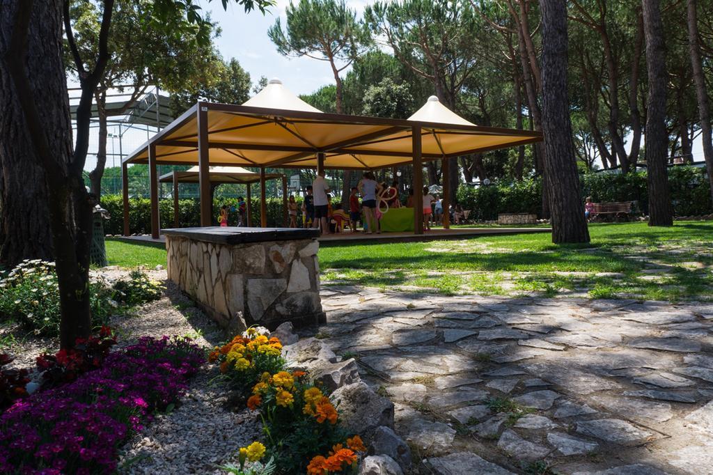 Holiday Village Fondi Kültér fotó